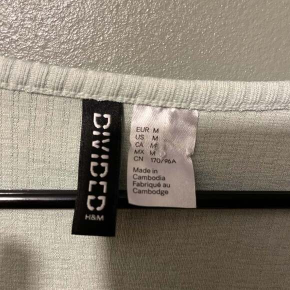 H&M - Picture 3 of 3